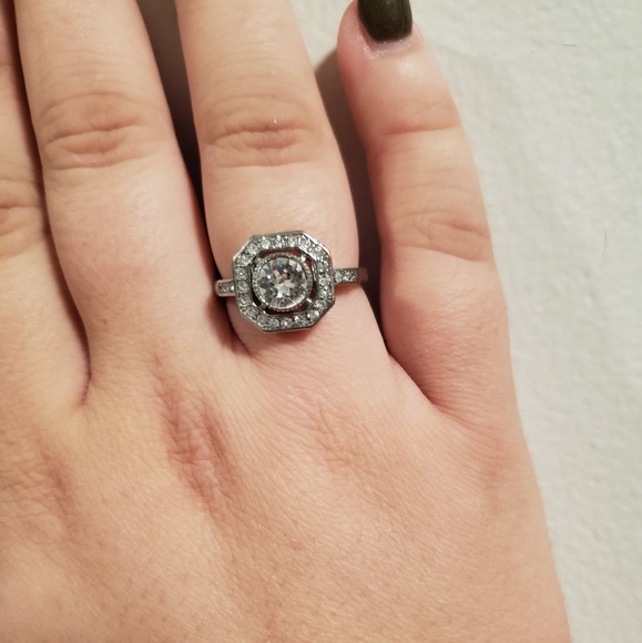 Ring - Picture 1 of 1
